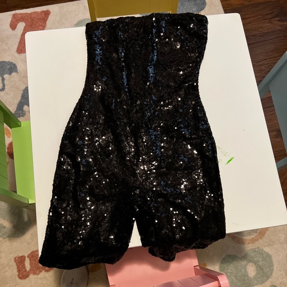 Black Sequin Romper - Picture 3 of 3